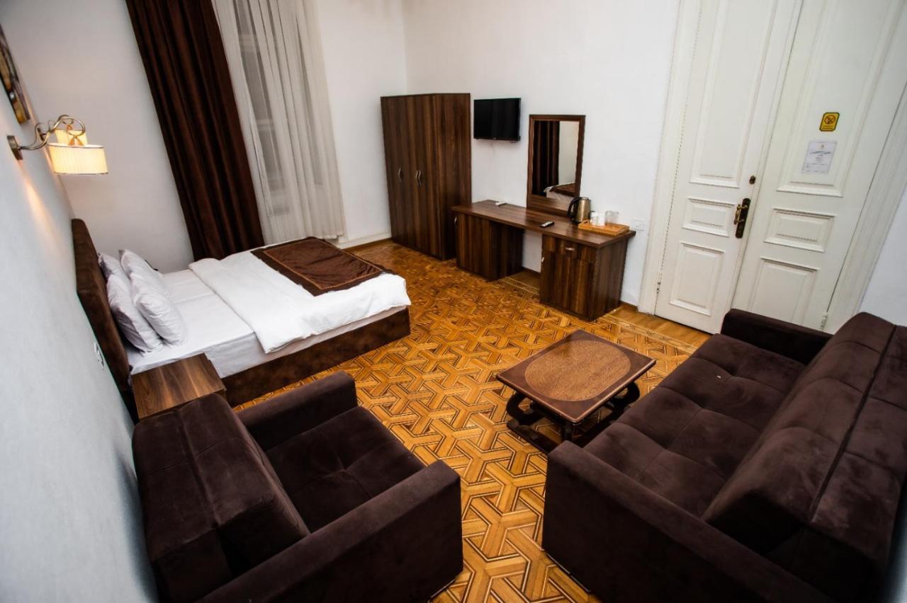 באקו Malakan Hotel מראה חיצוני תמונה